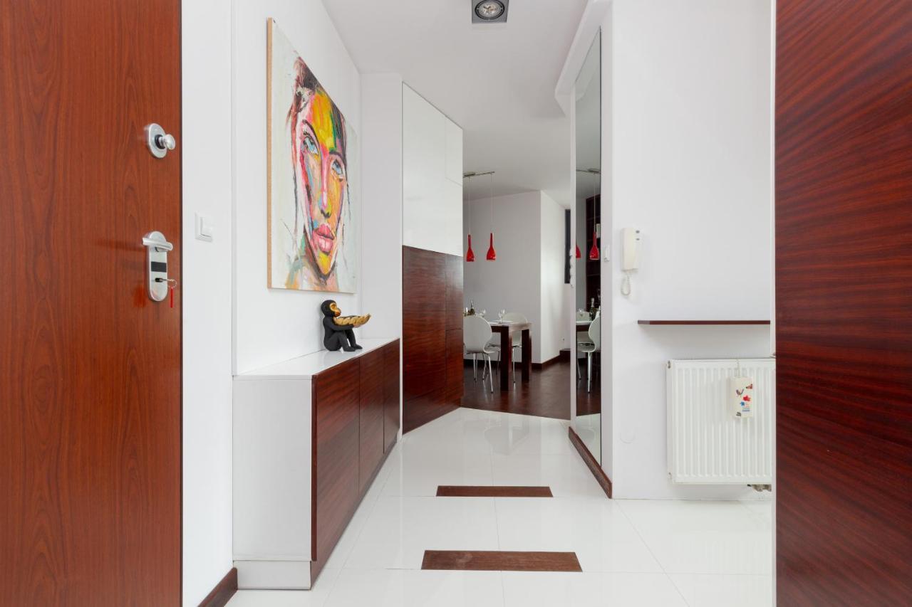 Spacious Suite With A Hammock And Terrace By Renters Prestige Warsaw Exterior photo